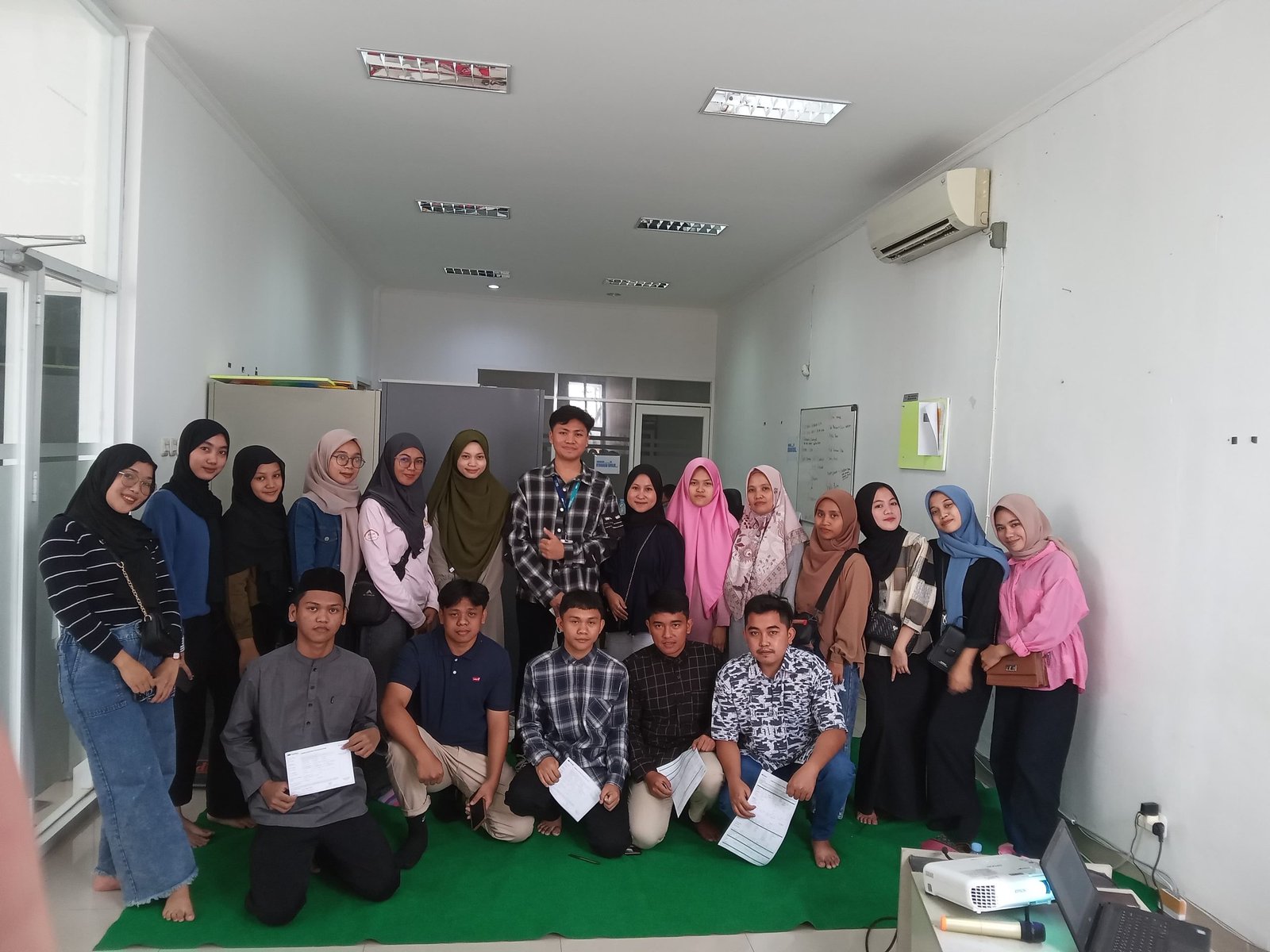 Mahasiswa Baru Institut Agama Islam Muhammadiyah Kotamobagu ikut serta dalam Literasi/Edukasi Program Gadai Experience